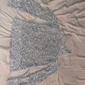 hollister salt and pepper distressed sweater